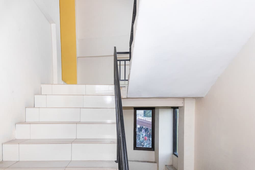 reddoorz plus paal 2 manado