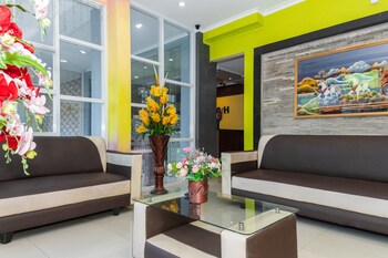 reddoorz plus paal 2 manado