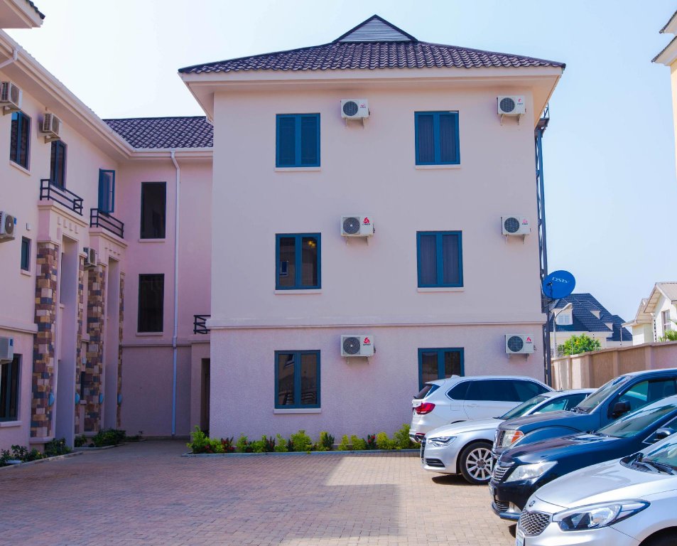 tennys place apartments