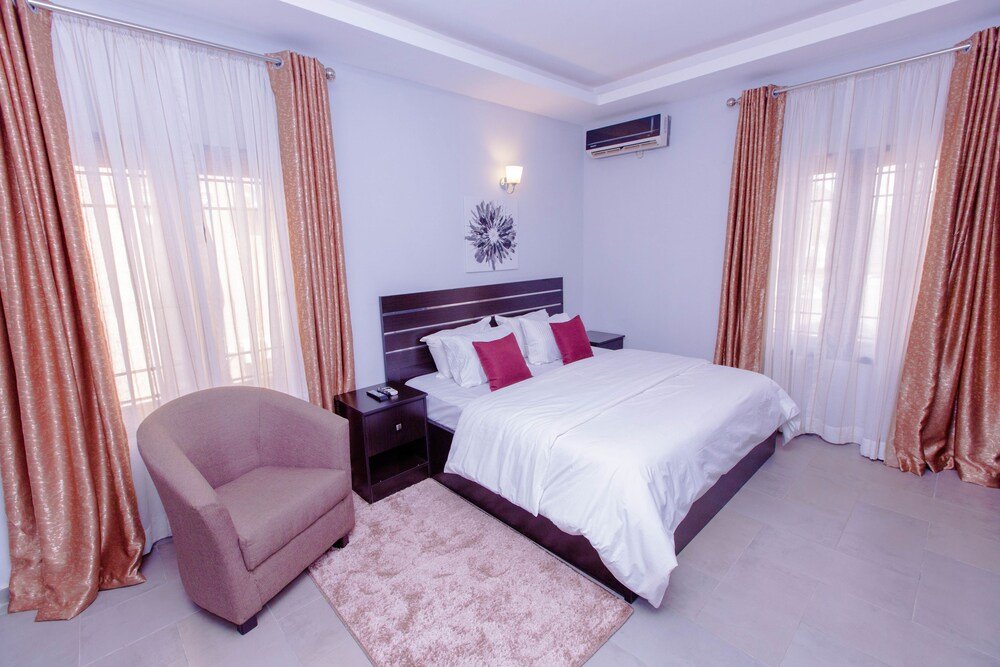 tennys place apartments