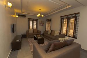 tennys place apartments