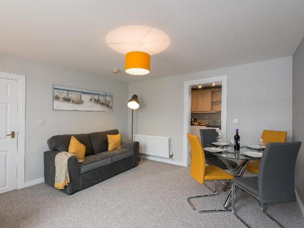 hamilton house holiday apartments