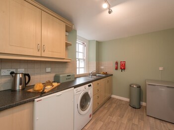 Hamilton House Holiday Apartments,Castlewellan>>Ballynahinch,0 star