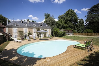 Manoir De La Blonnerie,Cravant-Les-Coteaux>>Chatellerault,3 star