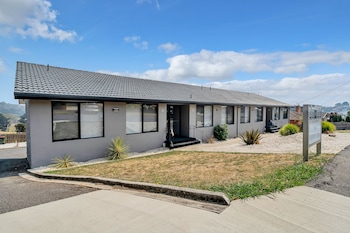 youngtown executive apartments