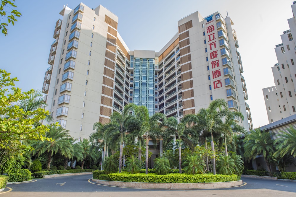 sanya seacube holiday hotel