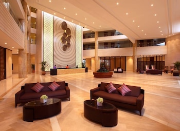sanya seacube holiday hotel