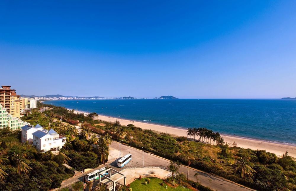 sanya seacube holiday hotel