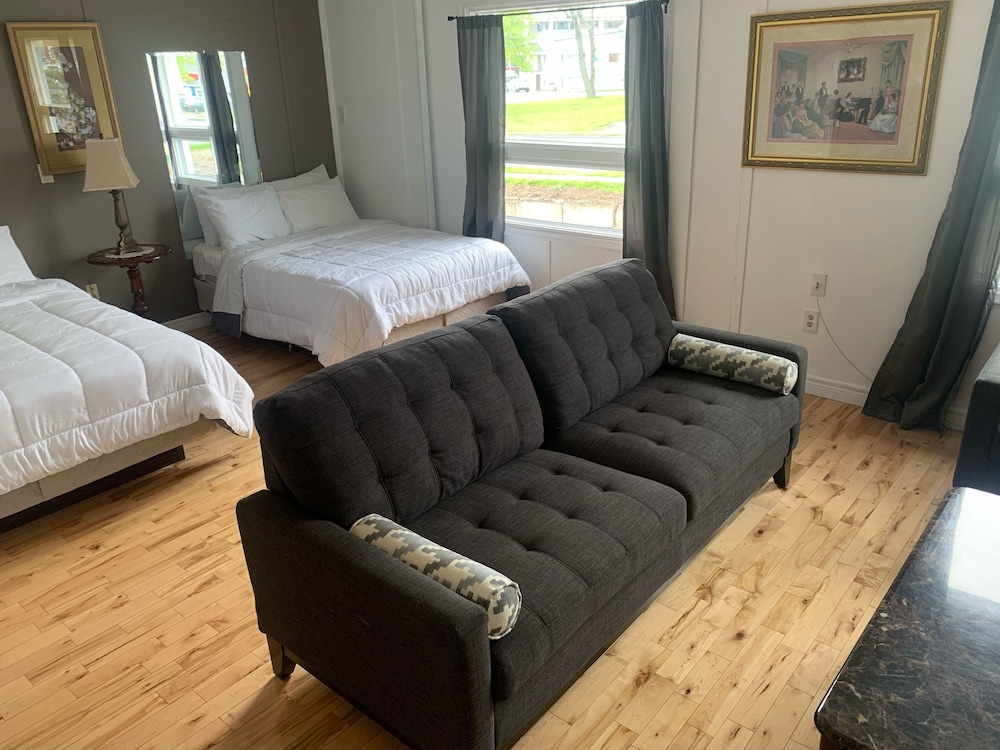 harbourview inn and suites