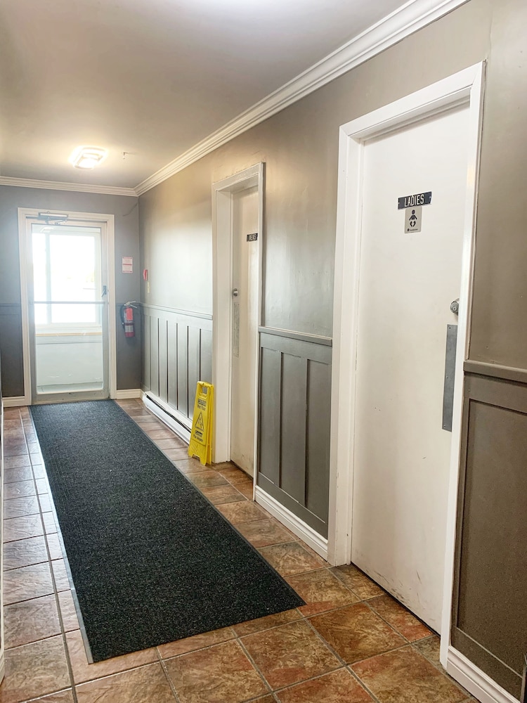 harbourview inn and suites