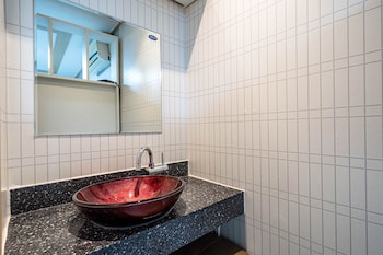 residence hotel line