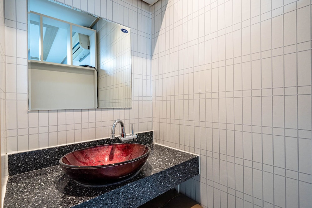 residence hotel line