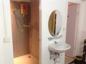 white residence hotel and apartment