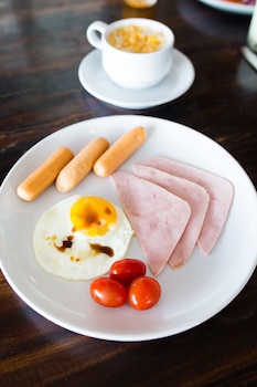 chiang roi 7 days inn