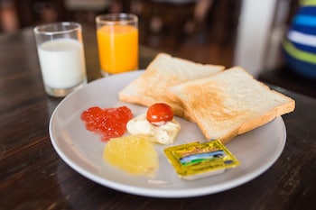 chiang roi 7 days inn