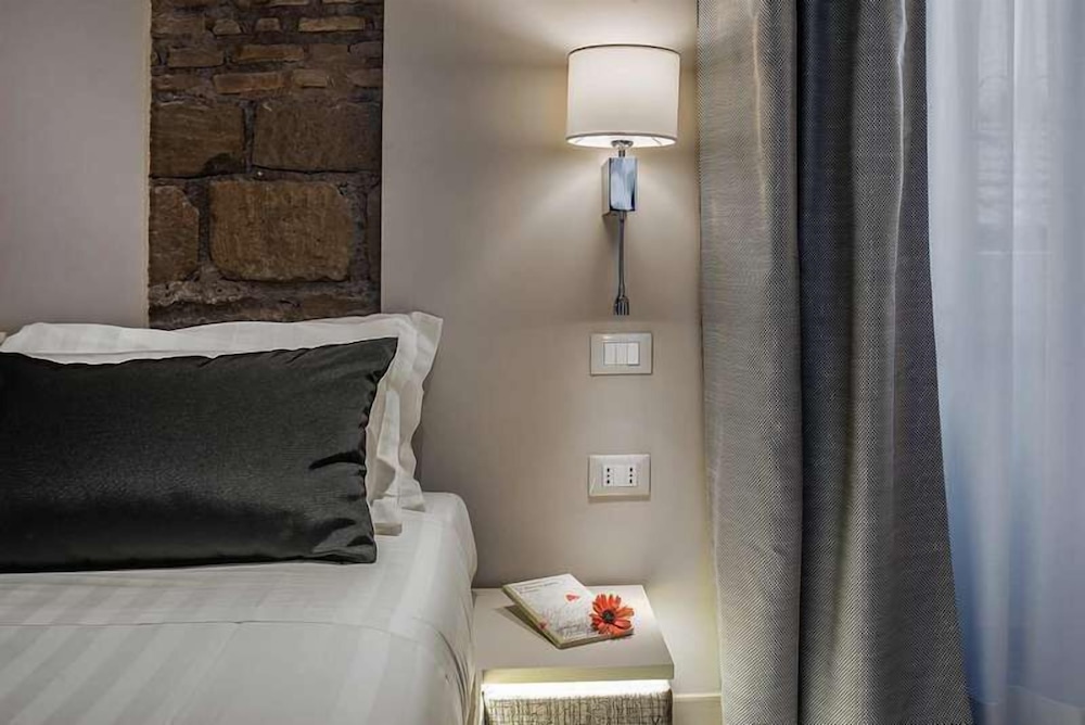 via veneto prestige rooms