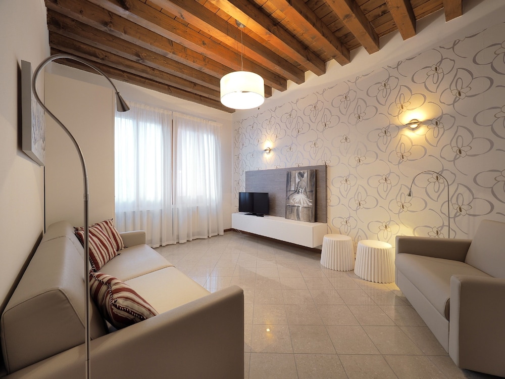 venetian style 1