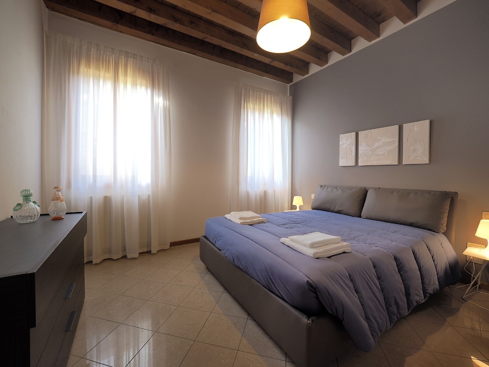 venetian style 1
