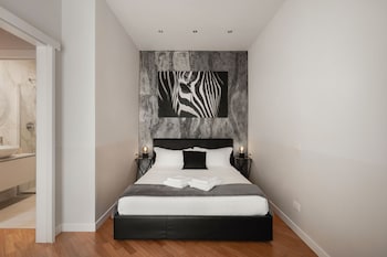 deluxe central apartment