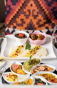 hotel restaurant kutchi