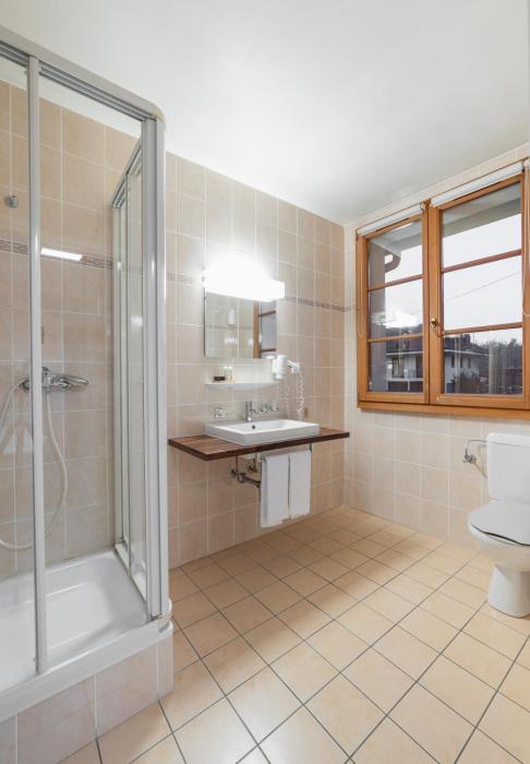 hotel restaurant kutchi