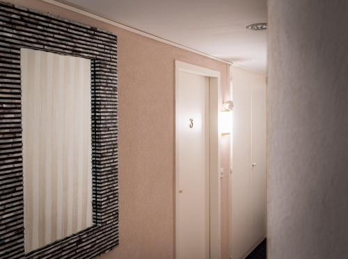 hotel restaurant kutchi