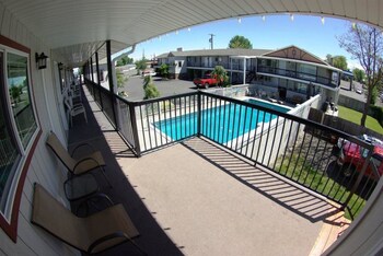 gateway inn