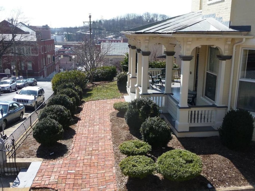 staunton