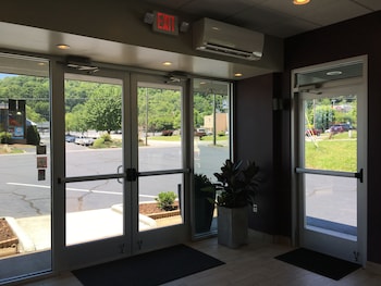 The Beaucatcher, A Boutique Motel,Buncombe County>>Asheville,2.5 star