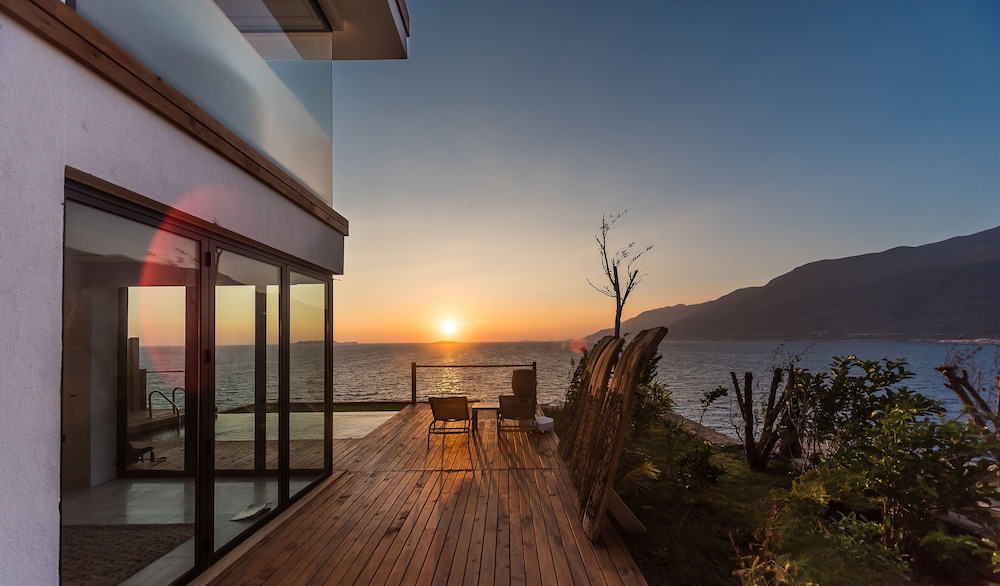 mandalina luxury suites