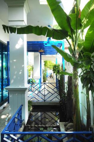 cavilla hotel and apartment