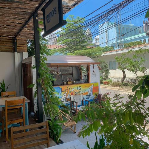 cavilla hotel and apartment