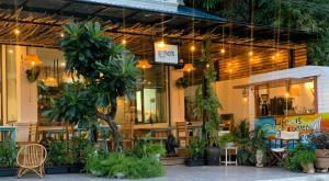 cavilla hotel and apartment