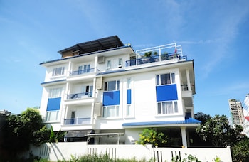 cavilla hotel and apartment