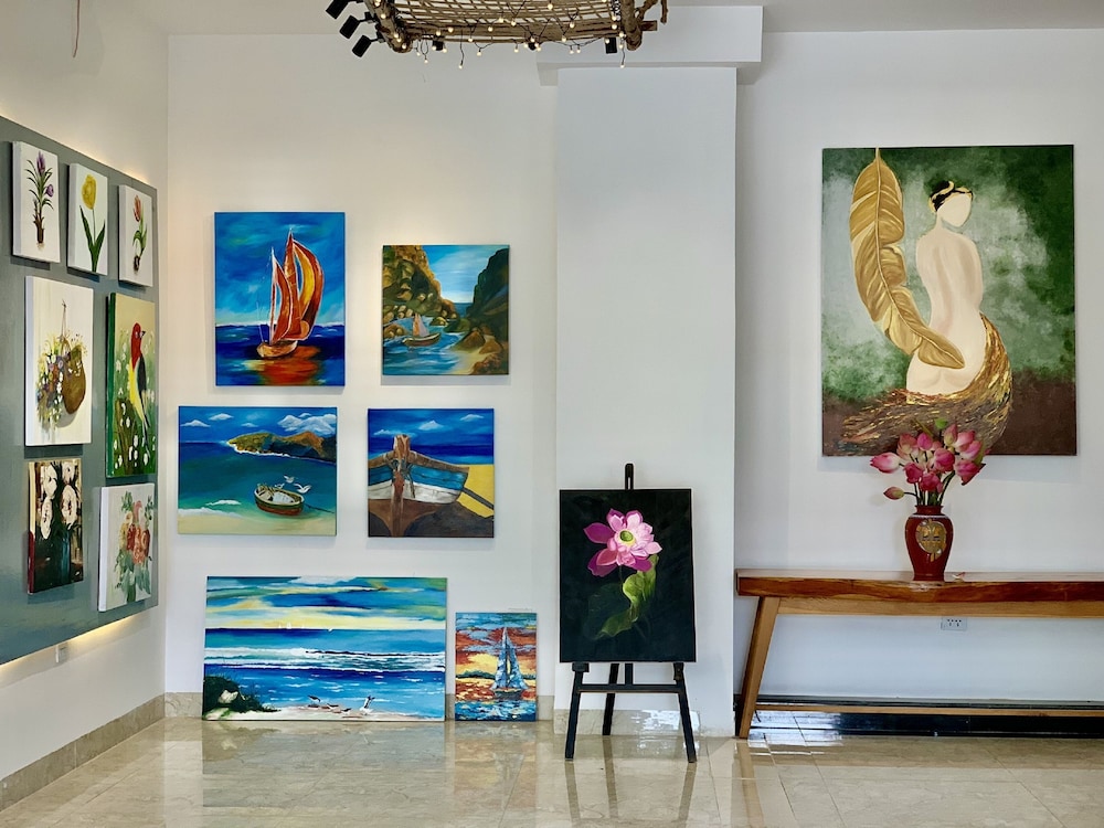 cavilla hotel and apartment