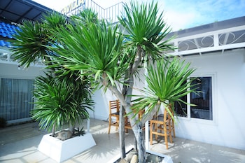 cavilla hotel and apartment