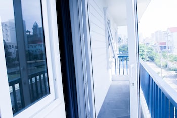 cavilla hotel and apartment