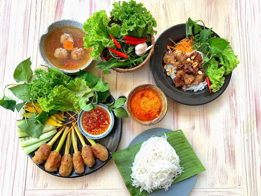 cavilla hotel and apartment