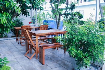 cavilla hotel and apartment