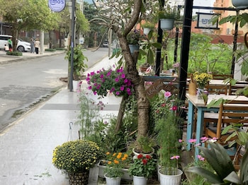 cavilla hotel and apartment