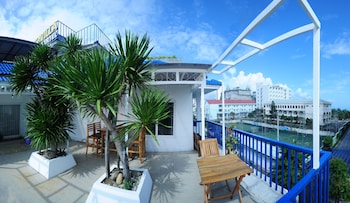 cavilla hotel and apartment