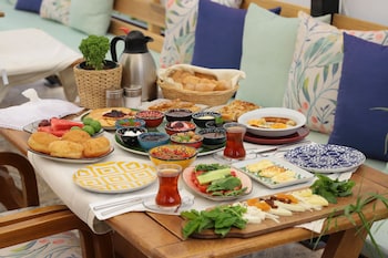 cunda house kucuk otel