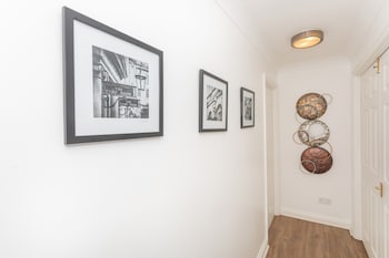crescent mews