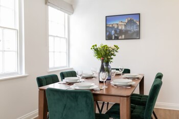 crescent mews