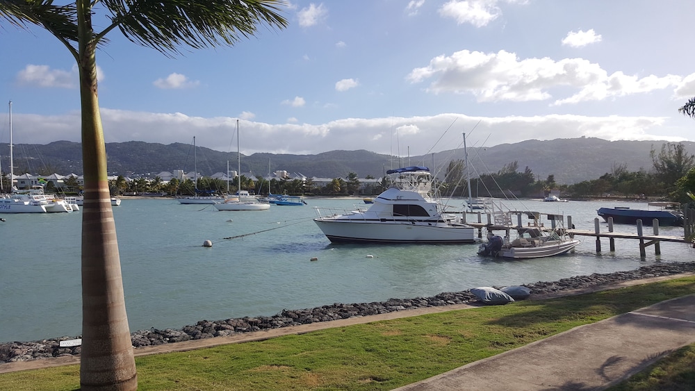 casa marina montego bay at seawind