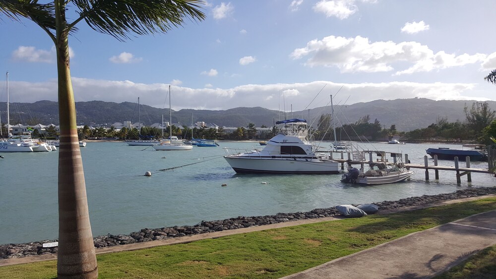 casa marina montego bay at seawind