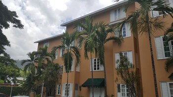 The Ravina Corporate Suites,Jamaica>>Castleton,0 star