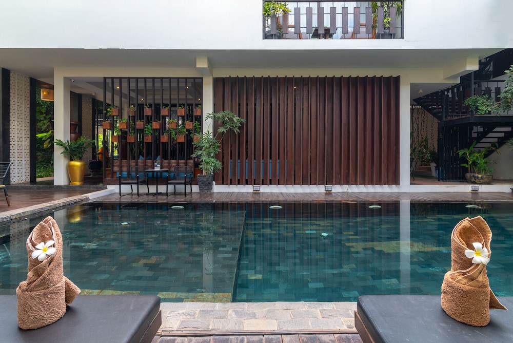 king rock residence