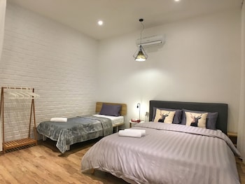 ibook4 deluxe 2 bedroom gurney suite by ibook homestay