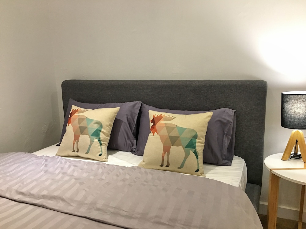 ibook4 deluxe 2 bedroom gurney suite by ibook homestay